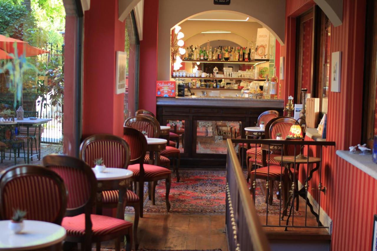 Felicin - Ristorante Albergo "Dimora Storica" Monforte D'Alba Bagian luar foto