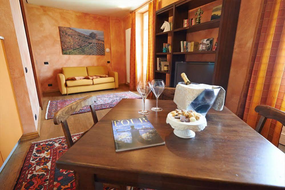 Felicin - Ristorante Albergo "Dimora Storica" Monforte D'Alba Bagian luar foto