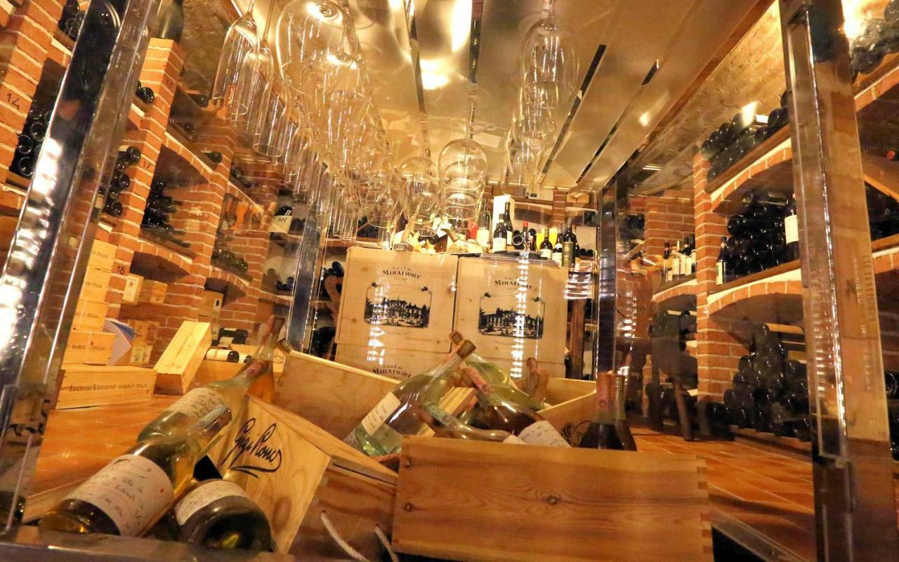 Felicin - Ristorante Albergo "Dimora Storica" Monforte D'Alba Bagian luar foto